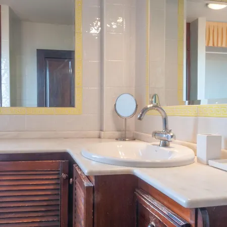 Avg Vitriol - Castiello Bernueces